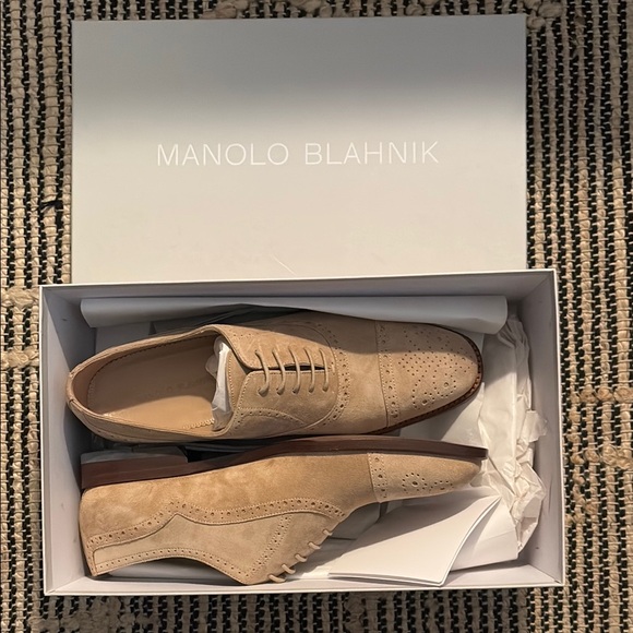 Manolo Blahnik Men's Beige Oxford Shoes